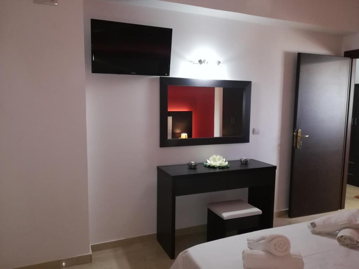 Villa Antonis Deluxe Apartments Amoudi Exterior photo