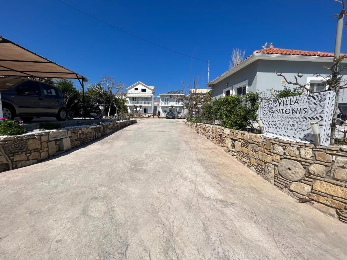 Villa Antonis Deluxe Apartments Amoudi Exterior photo