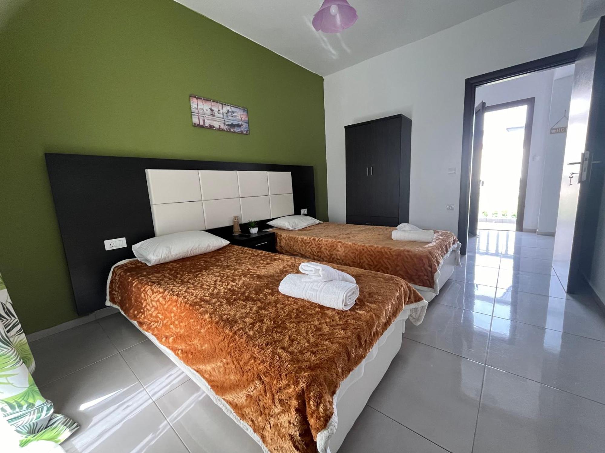 Villa Antonis Deluxe Apartments Amoudi Exterior photo