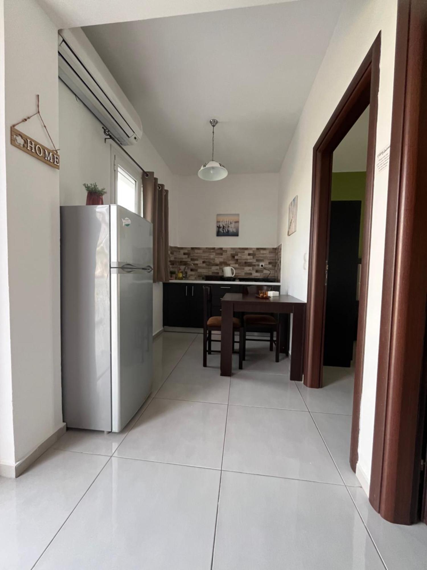 Villa Antonis Deluxe Apartments Amoudi Exterior photo