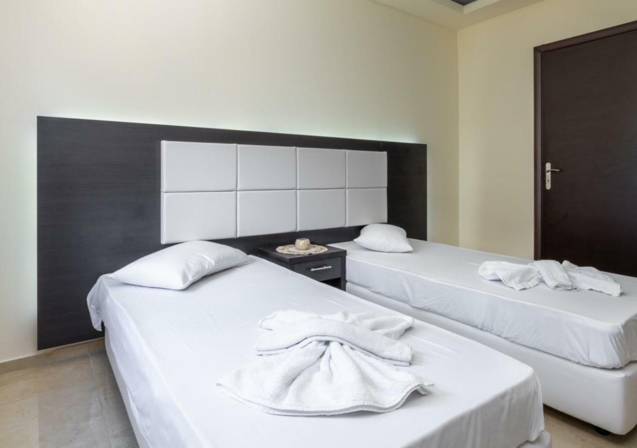 Villa Antonis Deluxe Apartments Amoudi Exterior photo