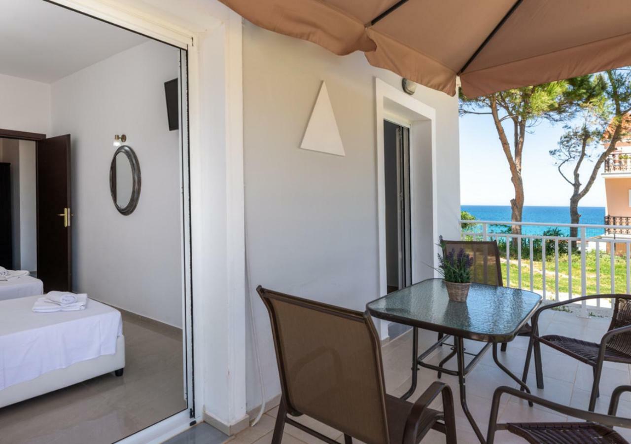 Villa Antonis Deluxe Apartments Amoudi Exterior photo