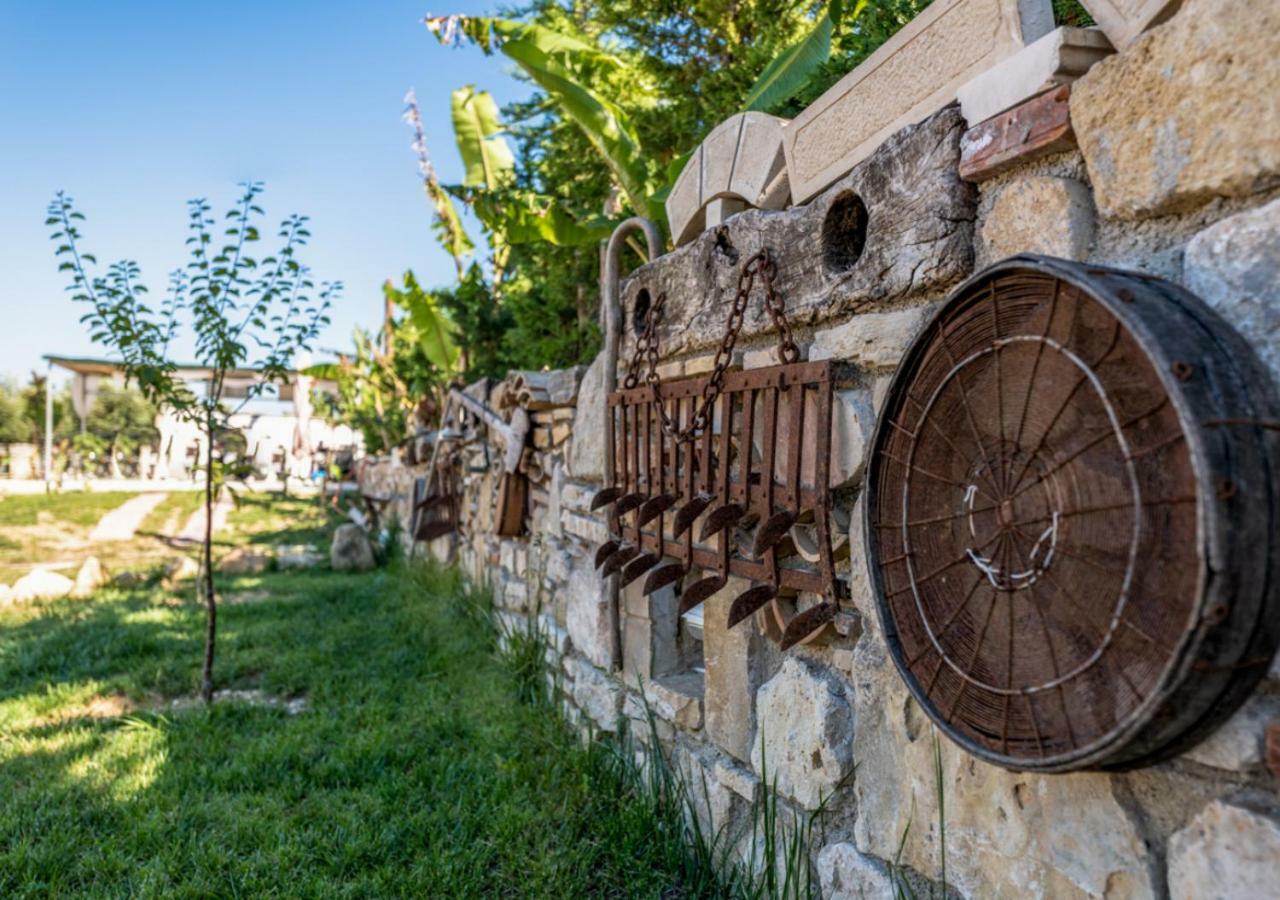 Villa Antonis Deluxe Apartments Amoudi Exterior photo