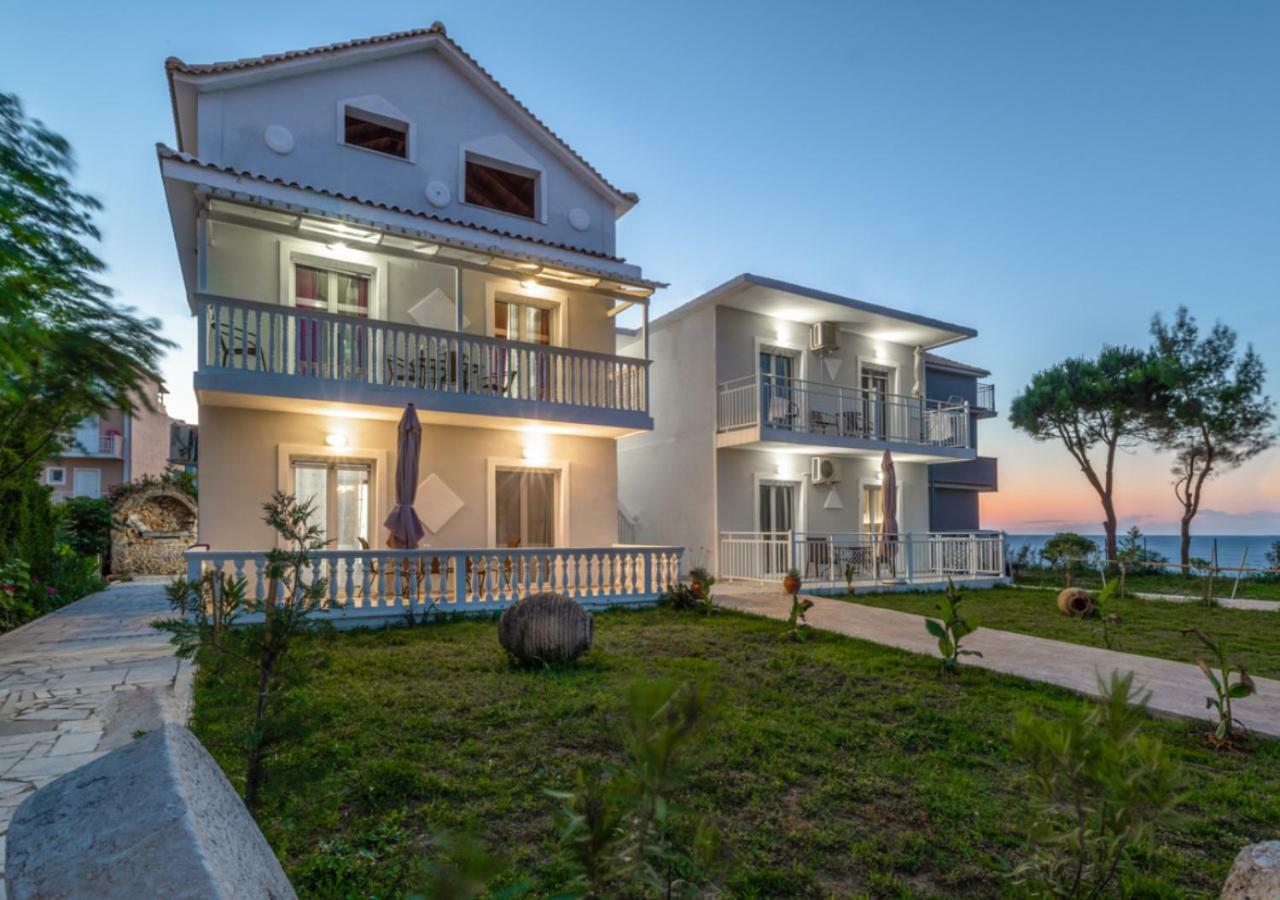 Villa Antonis Deluxe Apartments Amoudi Exterior photo
